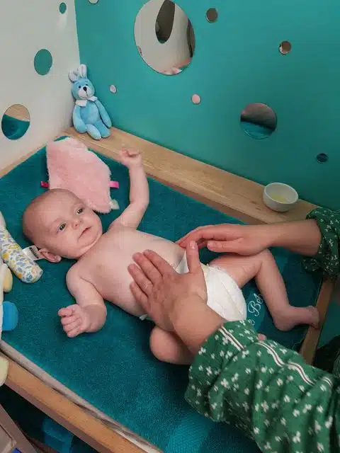 massage bébé sur amiens, apprendre à masser, atelier