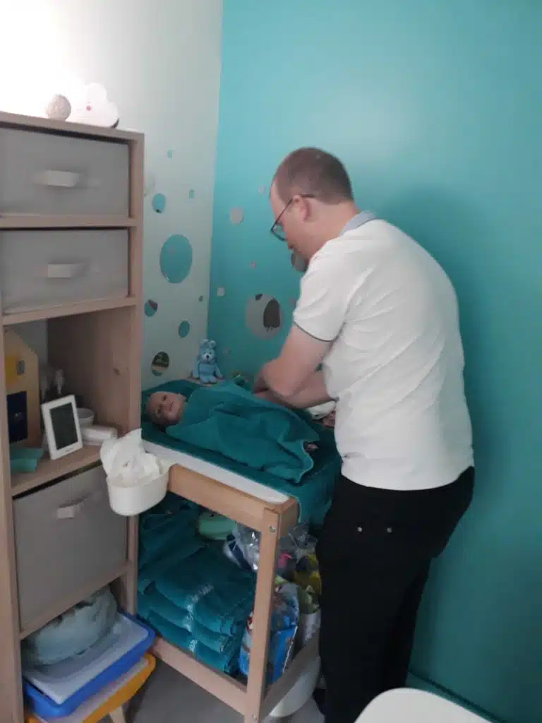atelier papa, aider papa à trouver sa place, rôle du papa, amour bébé papa, amour maman, nouveaux-né, amiens, paternité